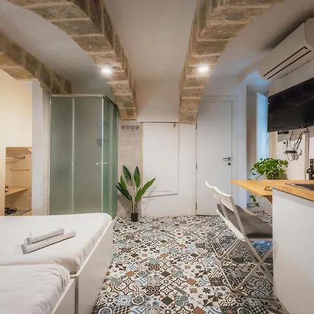 Cosy 1-bedroom In Historical By Sf Homes דירה