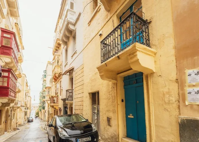 Cosy 1-bedroom In Historical By Sf Homes דירה *